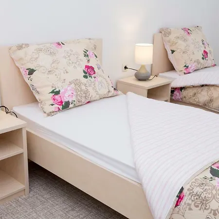 Put Plokita Smilja アパート