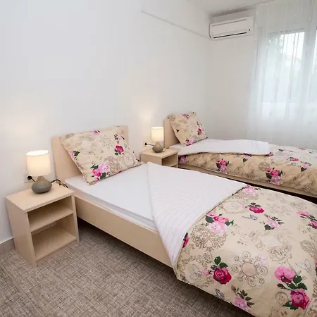 Apartment Put Plokita Smilja
